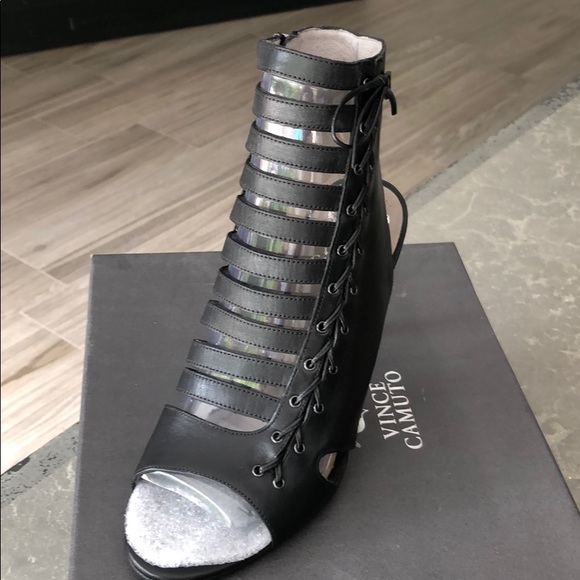 Vince Camuto Heels - Picture 3 of 6